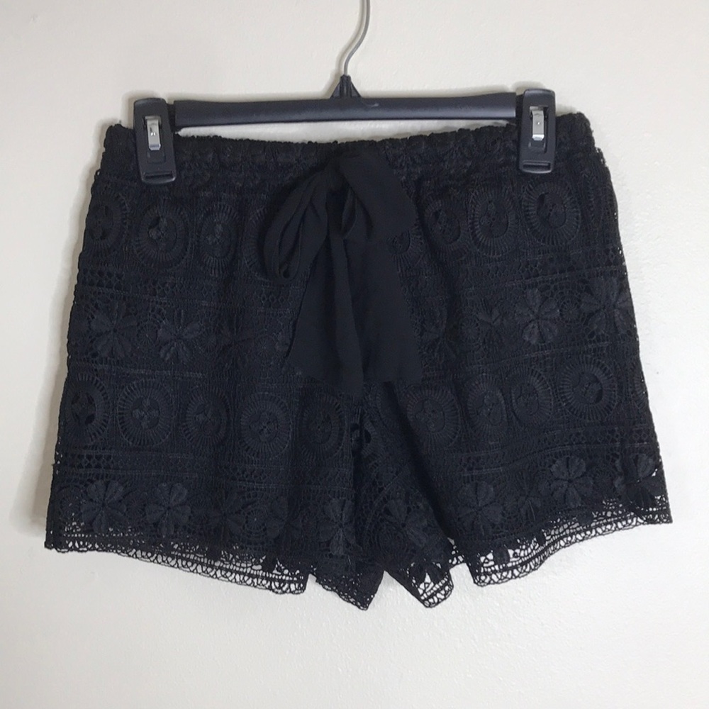 Iily white black lace double liner shorts size small